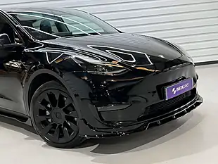 Used 2022 Tesla Model Y Long Range Black - Interior and Exterior details 6