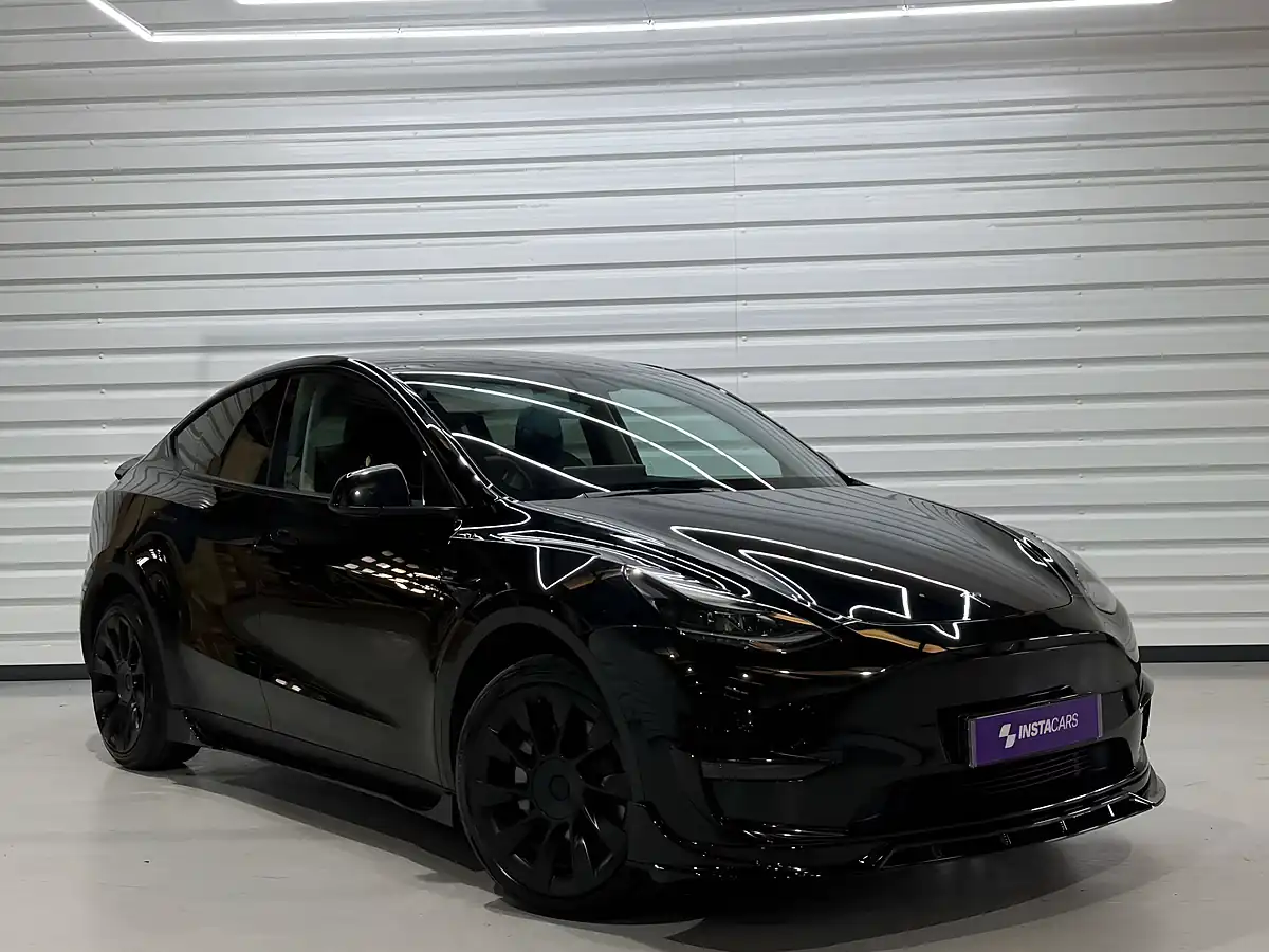 Used 2022 Tesla Model Y Long Range Black - Interior and Exterior details 7