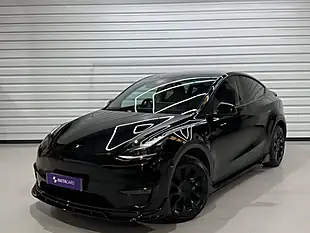 Used 2022 Tesla Model Y Long Range Black - Interior and Exterior details 8