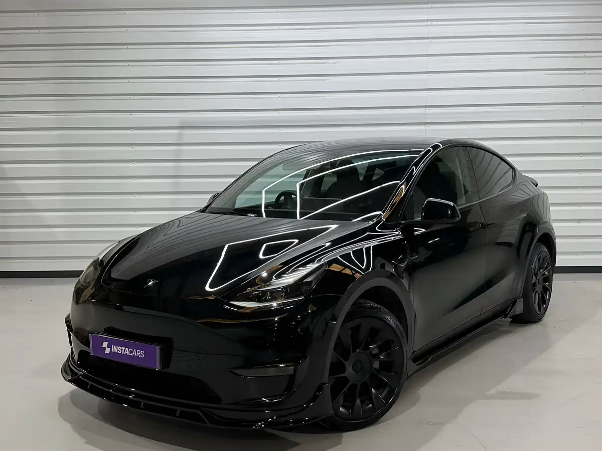 Used 2022 Tesla Model Y Long Range Black - Interior and Exterior details 8