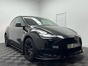 Used 2022 Tesla Model Y Long Range Black - Interior and Exterior details 11