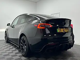 Used 2022 Tesla Model Y Long Range Black - Interior and Exterior details 8