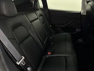 Used 2022 Tesla Model Y Long Range Black - Interior and Exterior details 16