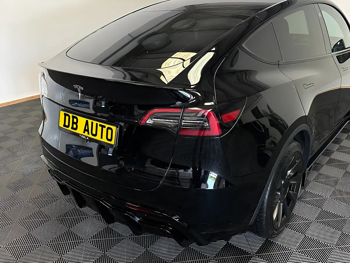 Used 2022 Tesla Model Y Long Range Black - Interior and Exterior details 14