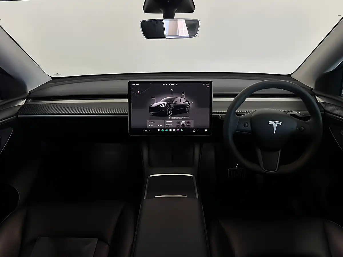 Used 2022 Tesla Model Y Long Range Black - Interior and Exterior details 16