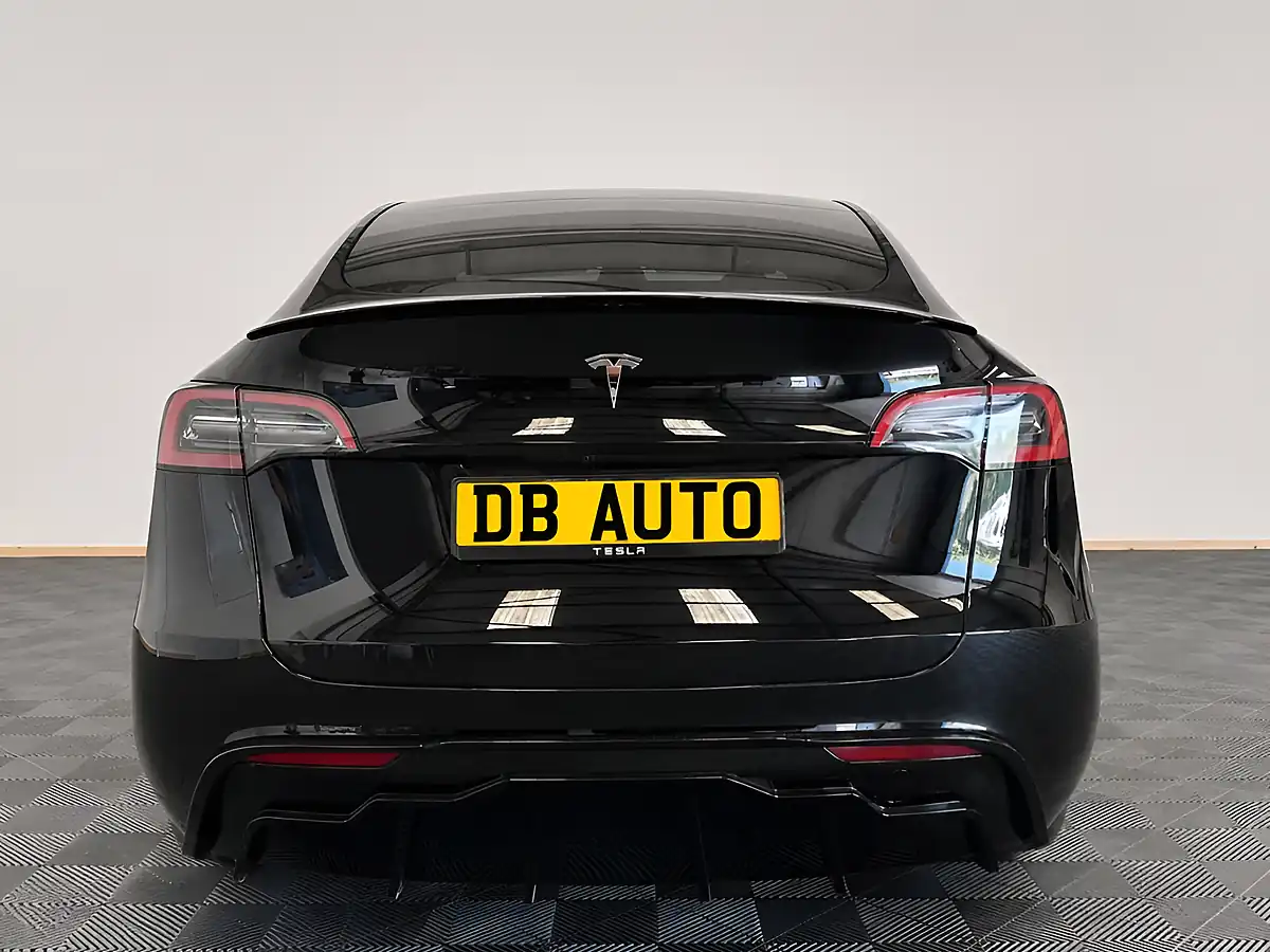 Used 2022 Tesla Model Y Long Range Black - Interior and Exterior details 9