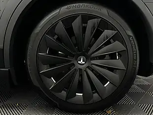 Used 2022 Tesla Model Y Long Range Black - Interior and Exterior details 17