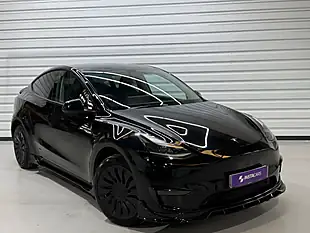 Used 2022 Tesla Model Y Long Range Black - Interior and Exterior details 16