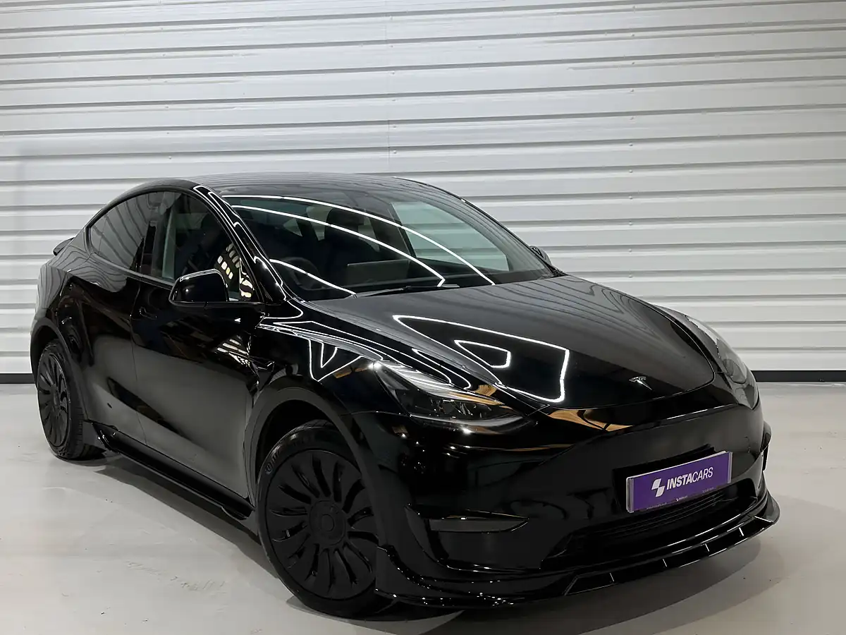 Used 2022 Tesla Model Y Long Range Black - Interior and Exterior details 16
