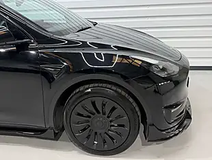 Used 2022 Tesla Model Y Long Range Black - Interior and Exterior details 17