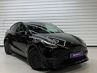 Used 2022 Tesla Model Y Long Range Black - Interior and Exterior details 18