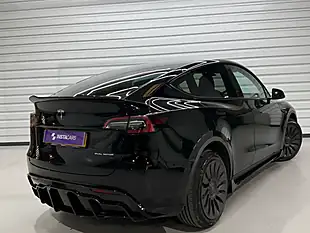 Used 2022 Tesla Model Y Long Range Black - Interior and Exterior details 7