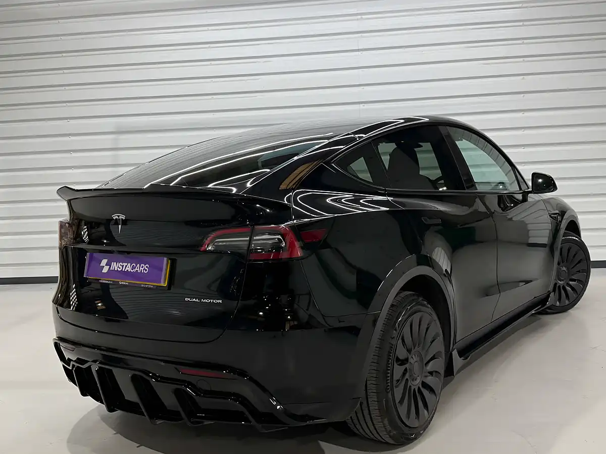Used 2022 Tesla Model Y Long Range Black - Interior and Exterior details 7