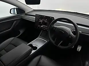 Used 2022 Tesla Model Y Long Range Black - Interior and Exterior details 10