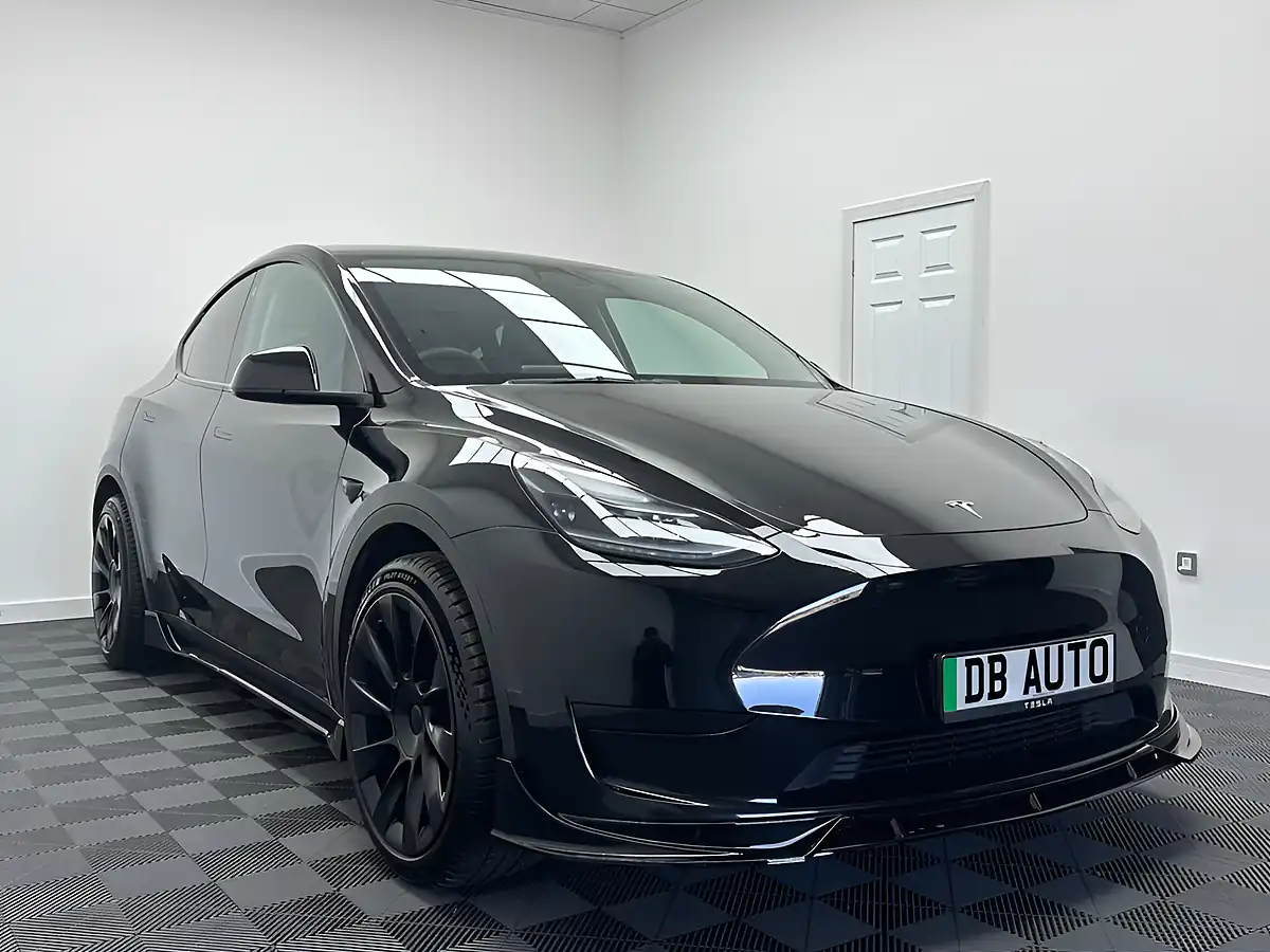 Used 2022 Tesla Model Y Long Range Black - Interior and Exterior details 14
