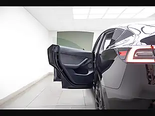 Used 2022 Tesla Model Y Long Range Black - Interior and Exterior details 18