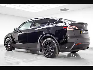 Used 2022 Tesla Model Y Long Range Black - Interior and Exterior details 4