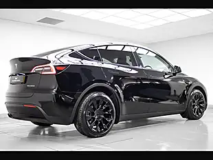 Used 2022 Tesla Model Y Long Range Black - Interior and Exterior details 6