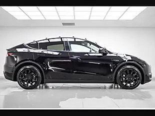 Used 2022 Tesla Model Y Long Range Black - Interior and Exterior details 7