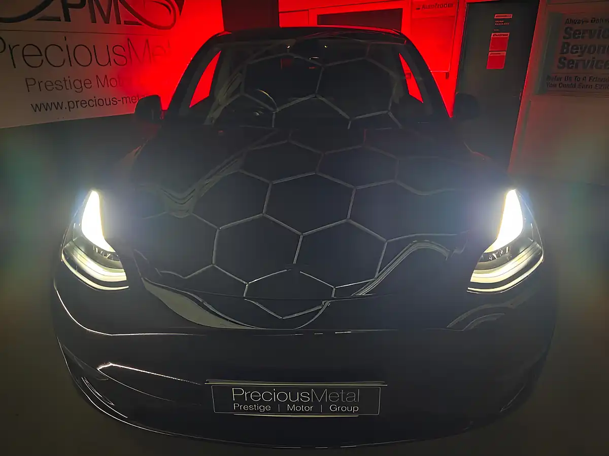 Used 2022 Tesla Model Y Long Range Black - Interior and Exterior details 11
