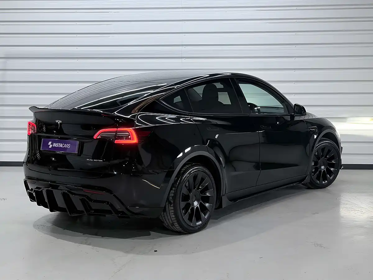 Used 2022 Tesla Model Y Long Range Black - Interior and Exterior details 12