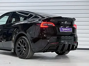 Used 2022 Tesla Model Y Long Range Black - Interior and Exterior details 14
