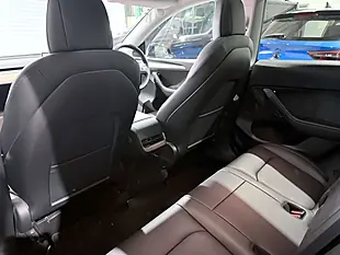 Used 2022 Tesla Model Y Long Range Black - Interior and Exterior details 18