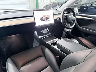Used 2022 Tesla Model Y Long Range Black - Interior and Exterior details 20