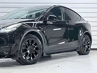 Used 2022 Tesla Model Y Long Range Black - Interior and Exterior details 7