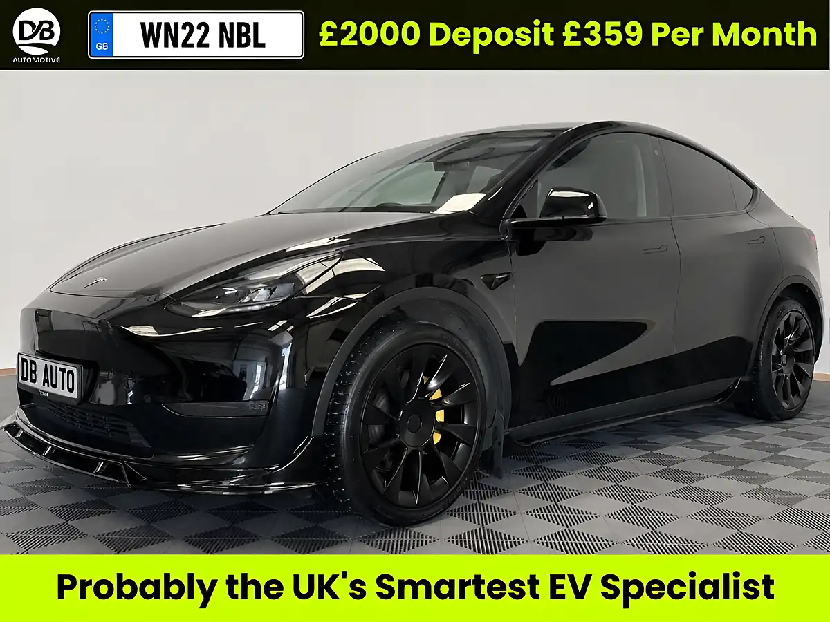 Used 2022 Tesla Model Y Long Range Black - Front View