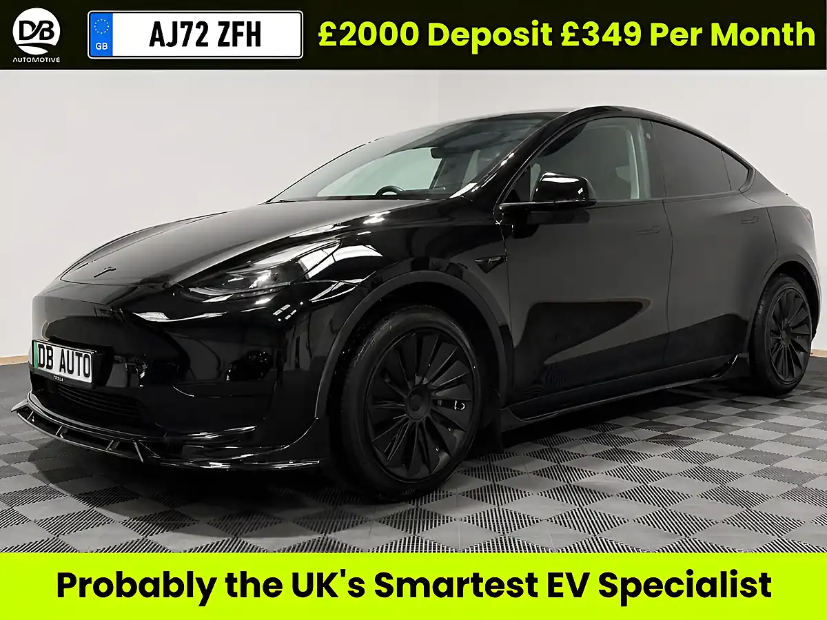 Used 2022 Tesla Model Y Long Range Black - Front View