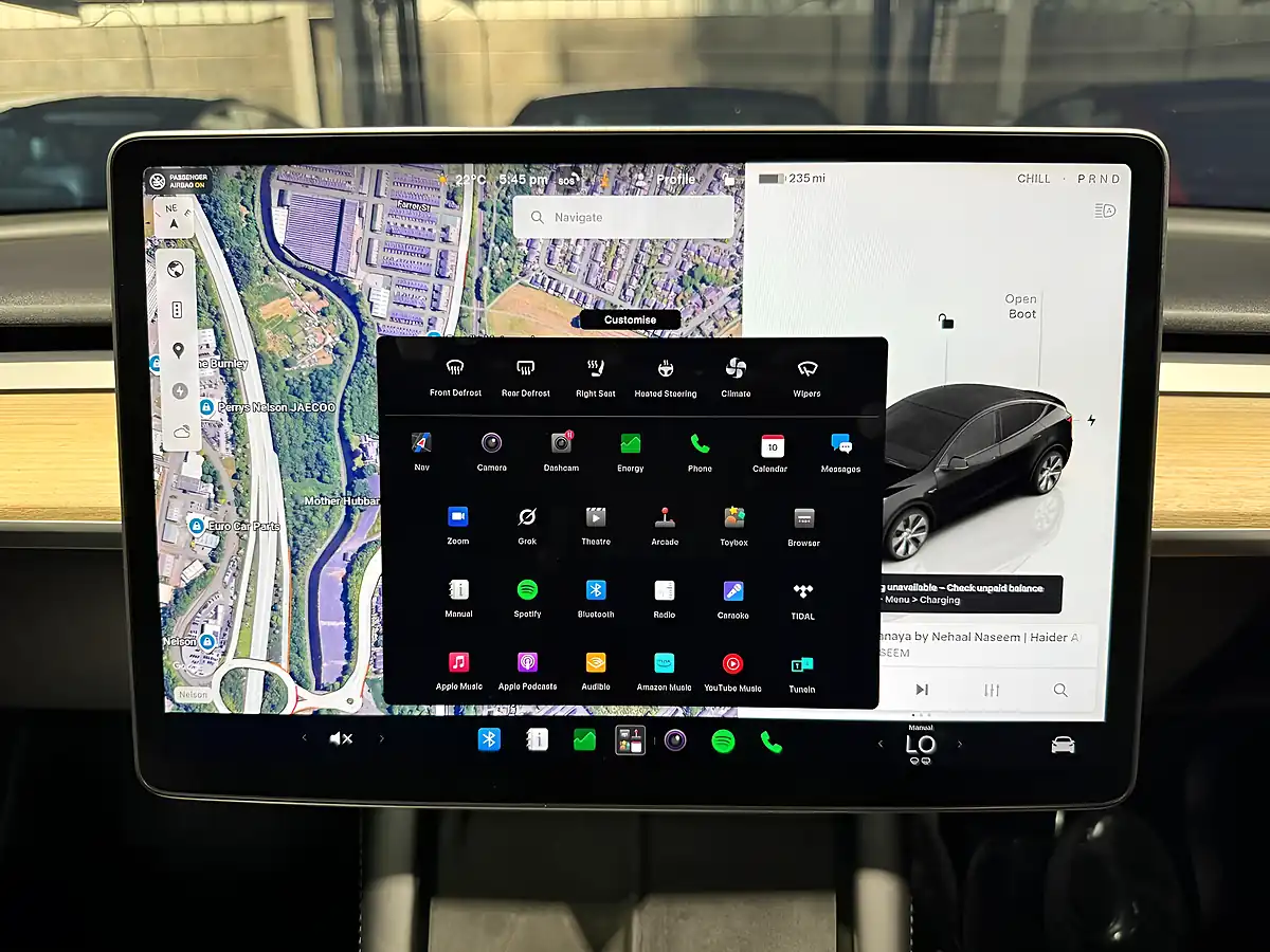 Used 2022 Tesla Model Y Long Range Black - Interior and Exterior details 19