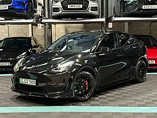 Used 2022 Tesla Model Y Long Range Black - Interior and Exterior details 5