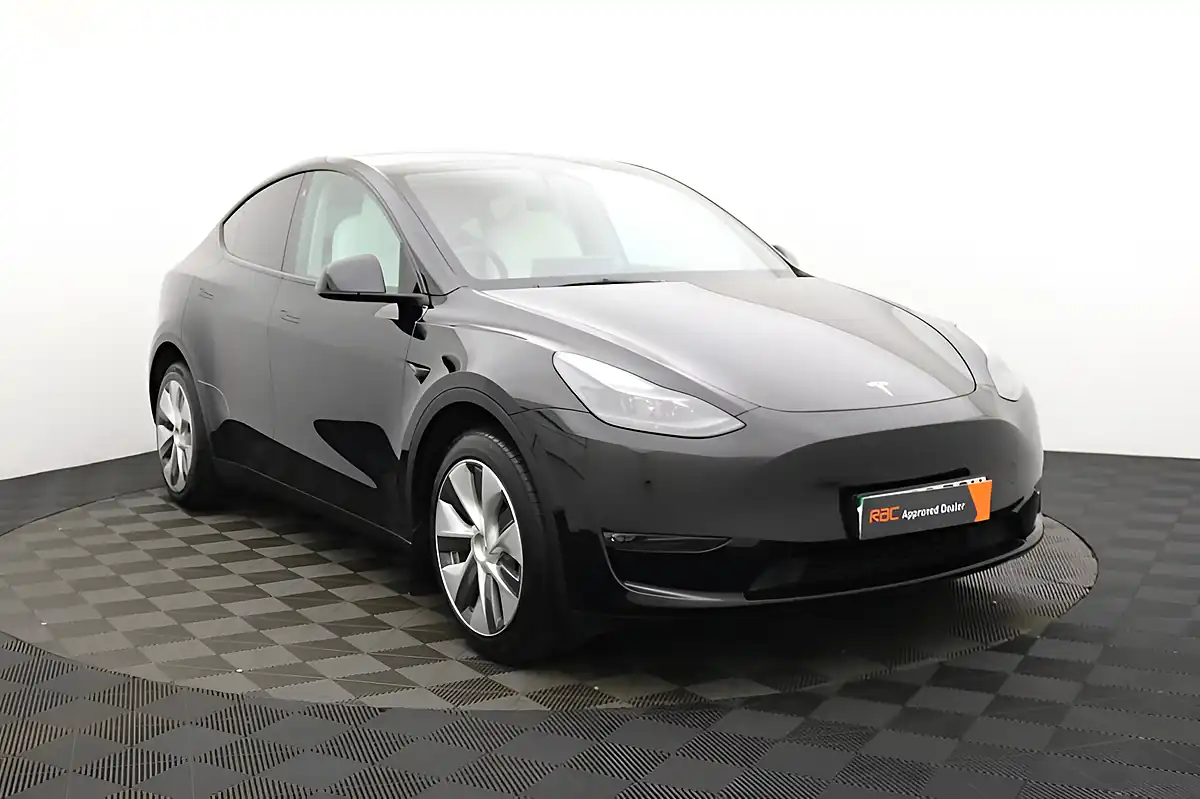 Used 2022 Tesla Model Y Long Range Black - Interior and Exterior details 8