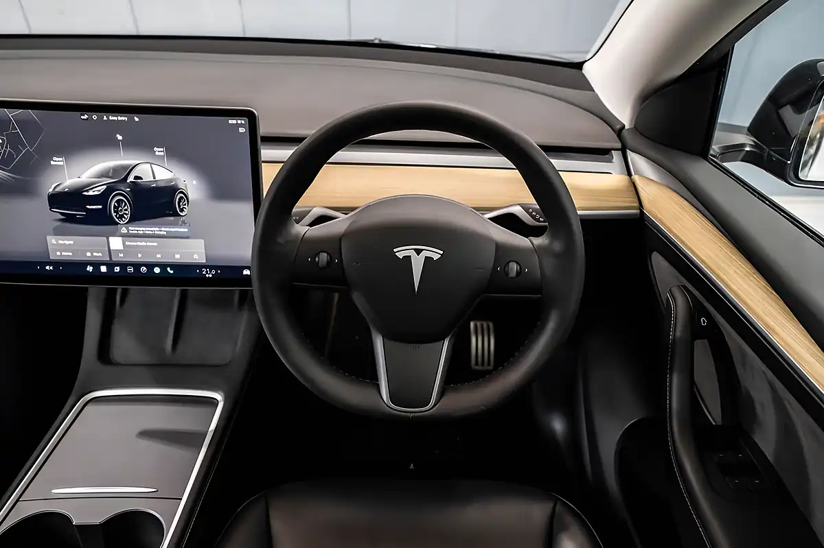 Used 2022 Tesla Model Y Long Range Black - Interior and Exterior details 14