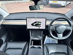 Used 2022 Tesla Model Y Long Range Black - Interior and Exterior details 12
