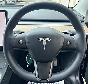 Used 2022 Tesla Model Y Long Range Black - Interior and Exterior details 13