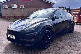 Used 2022 Tesla Model Y Long Range Black - Interior and Exterior details 2