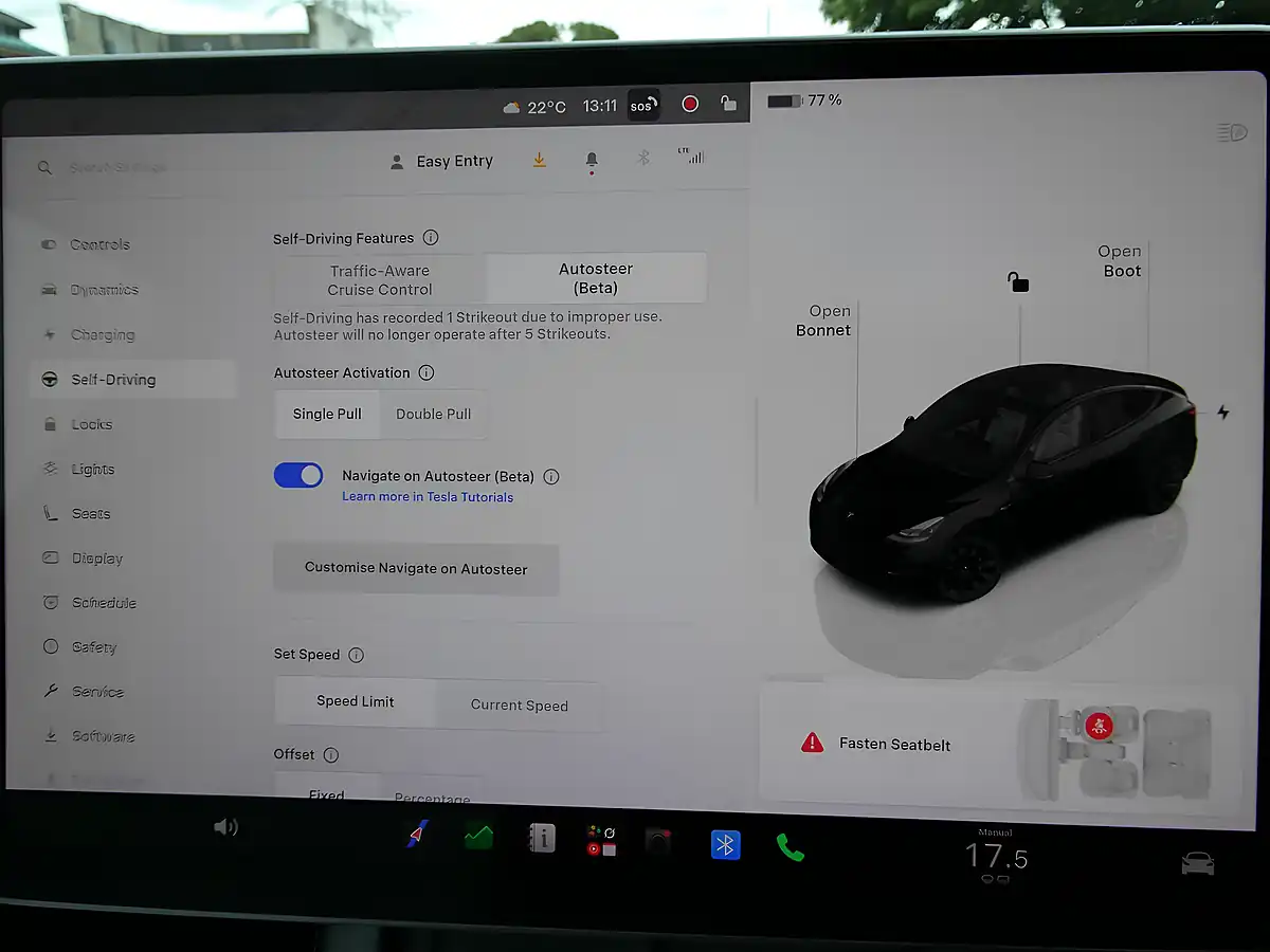 Used 2022 Tesla Model Y Long Range Black - Interior and Exterior details 10