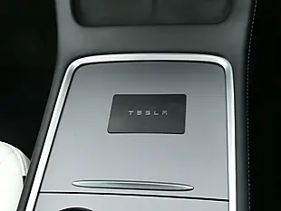 Used 2022 Tesla Model Y Long Range Black - Interior and Exterior details 13