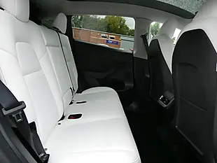 Used 2022 Tesla Model Y Long Range Black - Interior and Exterior details 15