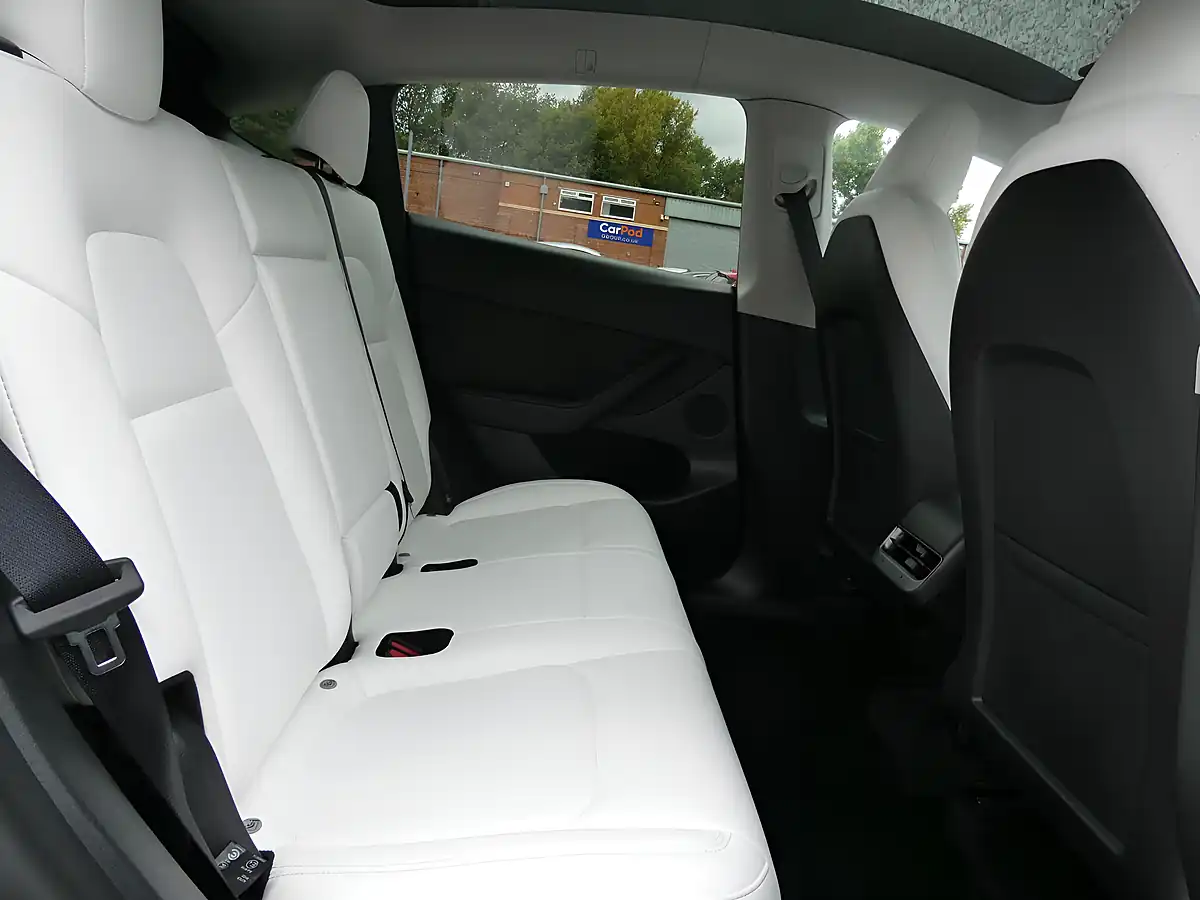 Used 2022 Tesla Model Y Long Range Black - Interior and Exterior details 15