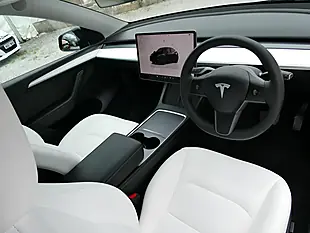 Used 2022 Tesla Model Y Long Range Black - Interior and Exterior details 3