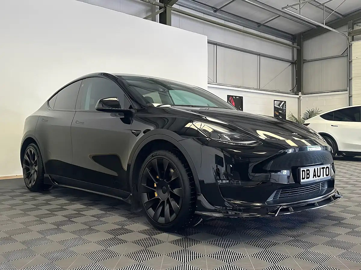 Used 2022 Tesla Model Y Long Range Black - Interior and Exterior details 3
