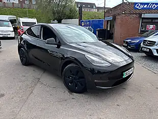 Used 2022 Tesla Model Y Long Range Black - Interior and Exterior details 2