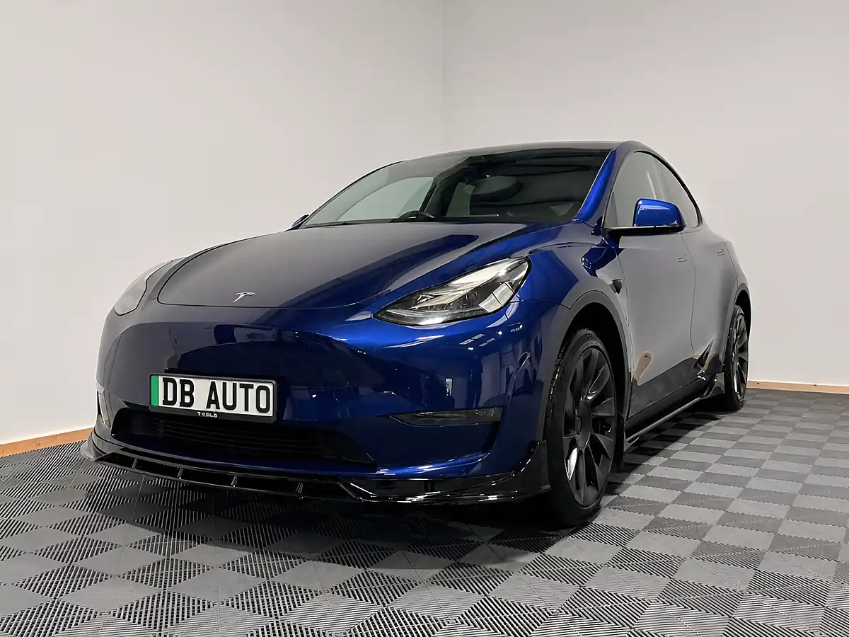 Used 2022 Tesla Model Y Long Range Blue - Interior and Exterior details 5