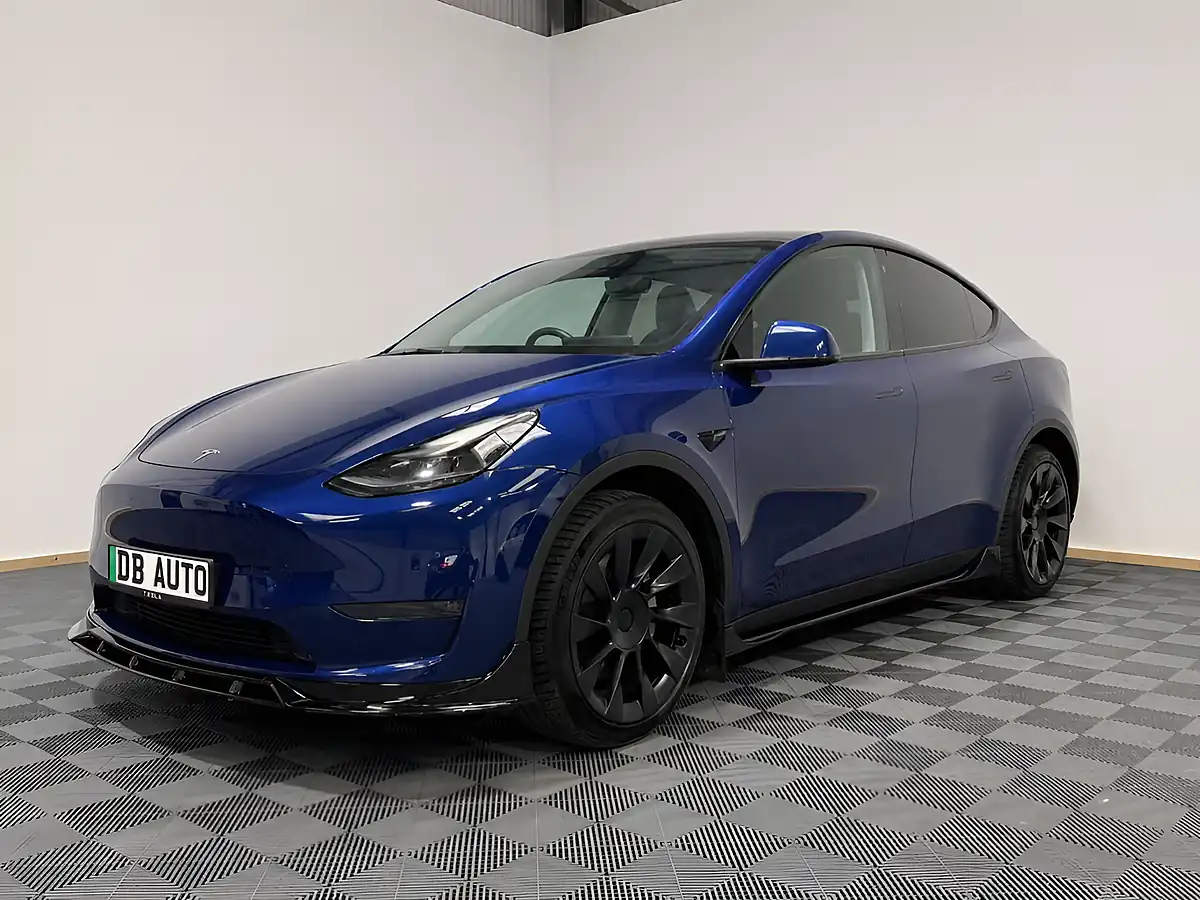 Used 2022 Tesla Model Y Long Range Blue - Interior and Exterior details 6