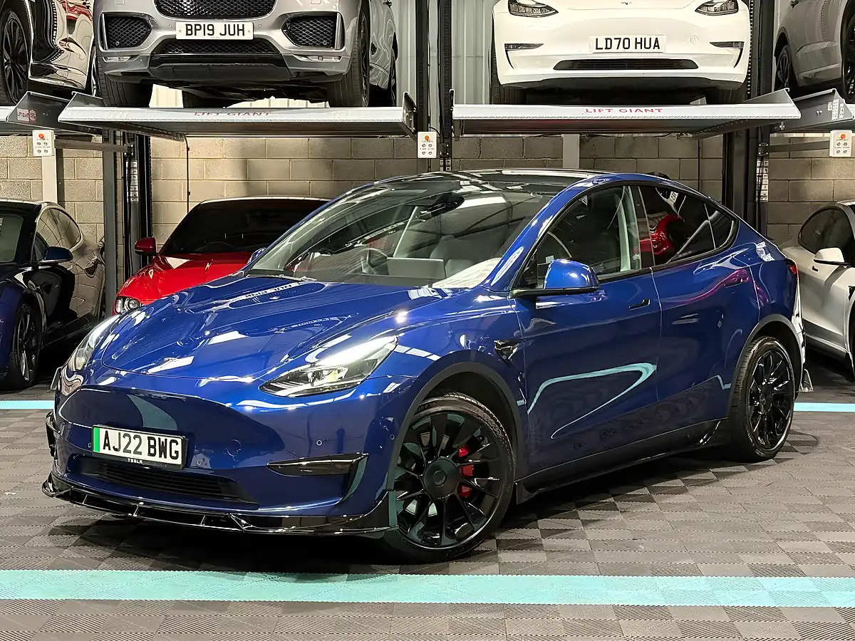 Used 2022 Tesla Model Y Long Range Blue - Interior and Exterior details 5