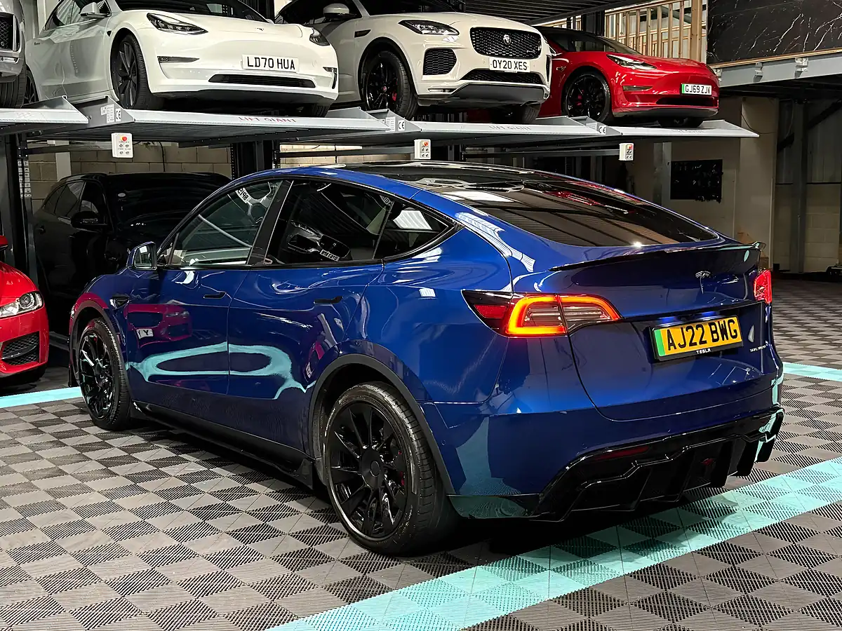 Used 2022 Tesla Model Y Long Range Blue - Interior and Exterior details 7