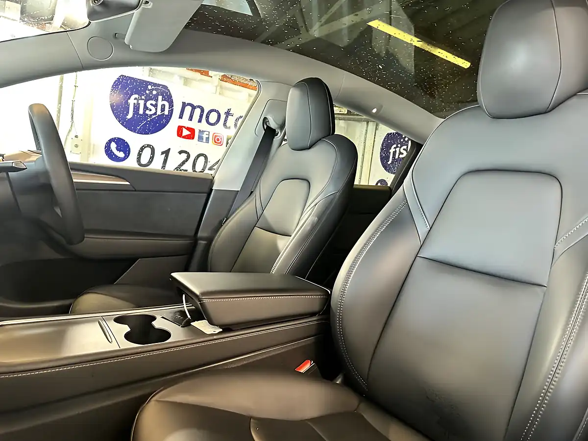 Used 2022 Tesla Model Y Long Range Blue - Interior and Exterior details 14